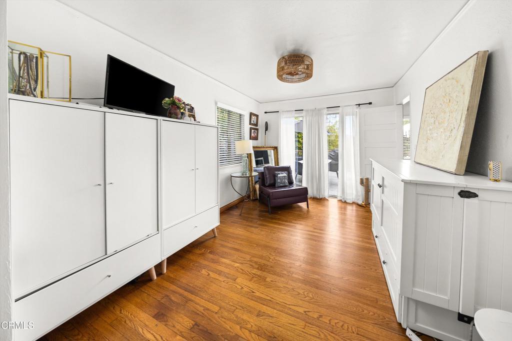 MLS #V1-31666 image #8