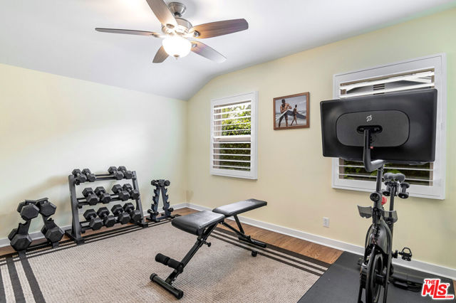 12954 Otsego Street, Sherman Oaks CA: https://media.crmls.org/mediaz/bab0ba18-bf94-4a5d-8563-28705db0fab4.jpg