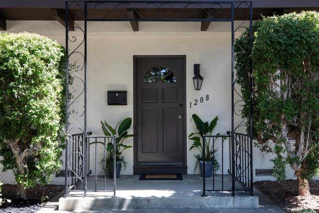 1208 Fairbrook Drive, Mountain View CA: https://media.crmls.org/mediaz/bab16088-d0fd-4014-926c-6eb02ac51b81.jpg