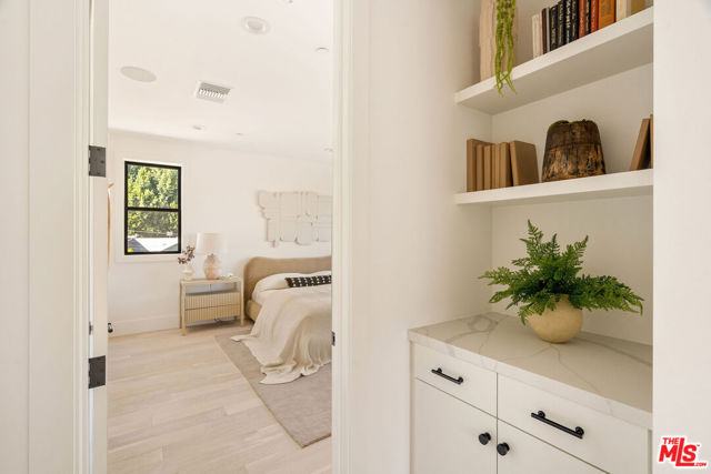 1615 N Coronado Street, Los Angeles CA: https://media.crmls.org/mediaz/bab17981-2dec-426f-b502-dc8aa2ec7b90.jpg