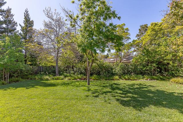656 Benvenue Avenue, Los Altos CA: https://media.crmls.org/mediaz/bab21826-402a-4959-8f73-5ab32ca5fbc0.jpg