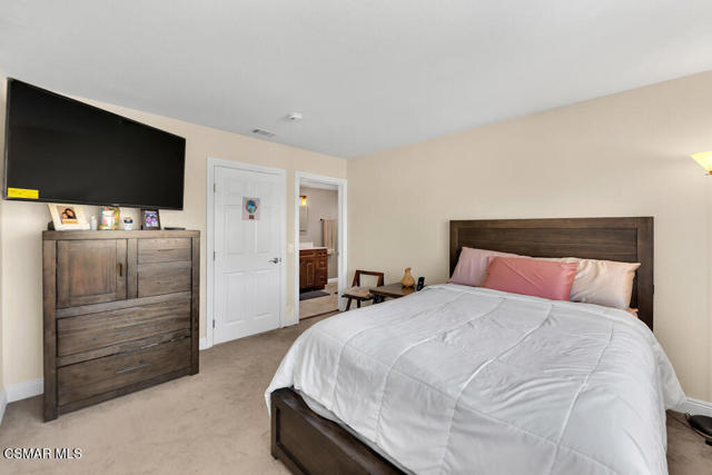 444 Temescal Street, Piru CA: https://media.crmls.org/mediaz/bab28145-f93e-4c9e-a1a9-52db18a1b420.jpg