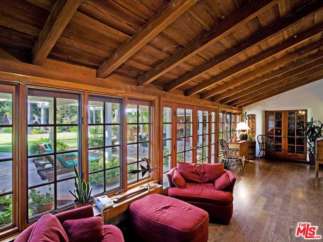 17545 Parthenia Street, Sherwood Forest CA: https://media.crmls.org/mediaz/bab28544-ba65-45a7-95f3-4b0694120631.jpg