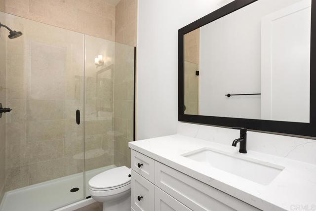 1212 Stonemark Place, Vista CA: https://media.crmls.org/mediaz/bab5b06f-8186-46a2-89d4-468d3b1b1db0.jpg