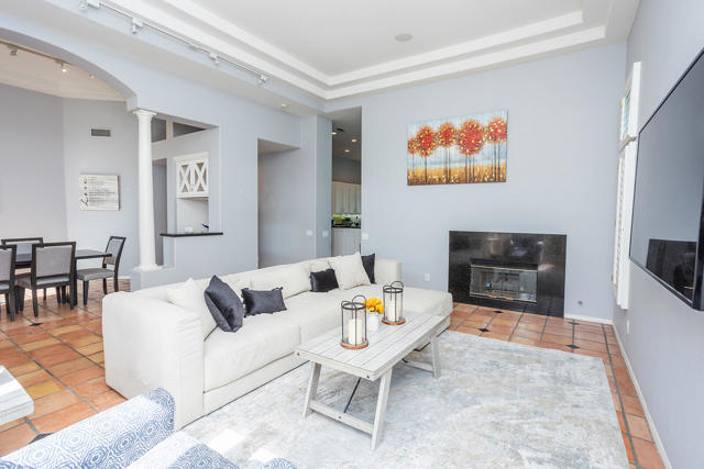 78970 Del Monte Court, La Quinta CA: https://media.crmls.org/mediaz/bab5b23c-c1ce-4c80-826b-141a0b22b71f.jpg