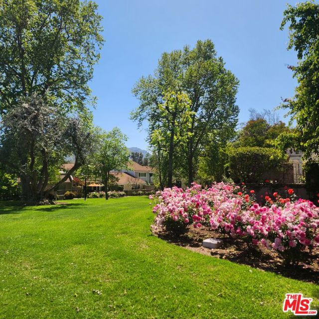 32134 Beachlake Lane, Westlake Village CA: https://media.crmls.org/mediaz/bab5d8b3-878d-4cc3-9cc0-e83b3db70f76.jpg