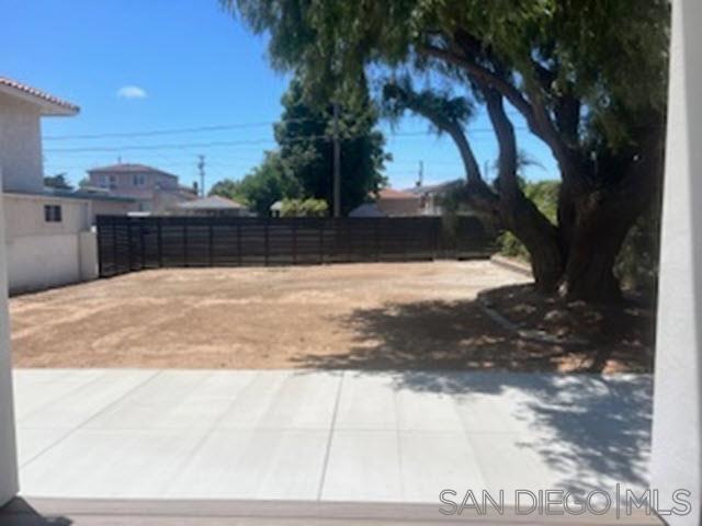 1826 Galveston St, San Diego CA: https://media.crmls.org/mediaz/bab60644-6bca-4d9f-a296-beae06d9fe7d.jpg