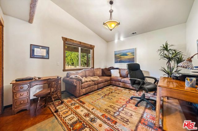 13750 Cuyama Highway, Cuyama CA: https://media.crmls.org/mediaz/bab6bf1c-6306-4994-84b6-f13ce276aefb.jpg