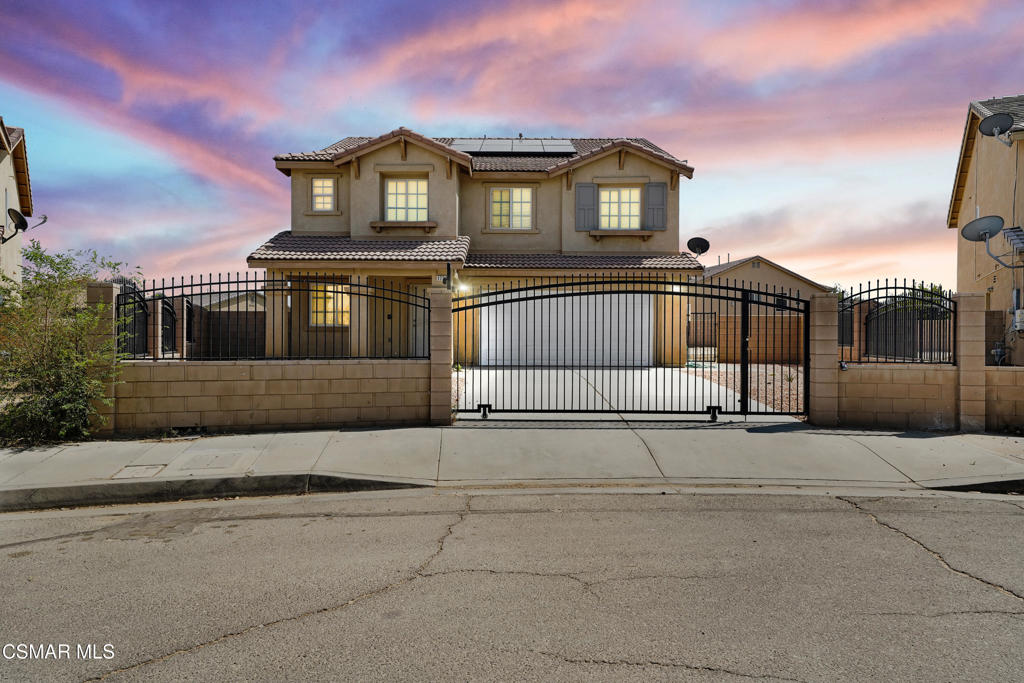 1720 E Ave H7