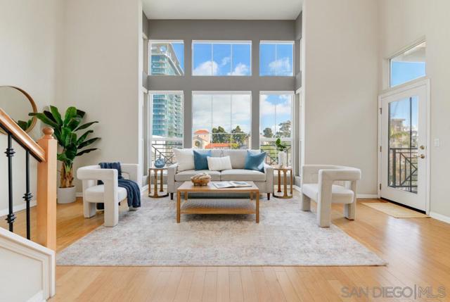 350 Nutmeg St, San Diego CA: https://media.crmls.org/mediaz/bab83365-9b88-426a-aa18-3507e74bbb41.jpg