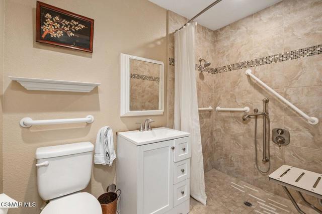 5755 Recodo Way, Camarillo CA: https://media.crmls.org/mediaz/bab84be0-be0b-4a56-b6b8-f82579f48799.jpg