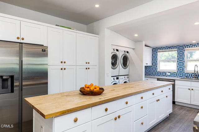 135 S Ave 53, Highland Park CA: https://media.crmls.org/mediaz/bab87687-6c5d-4d2f-94b2-df1ad76e6329.jpg