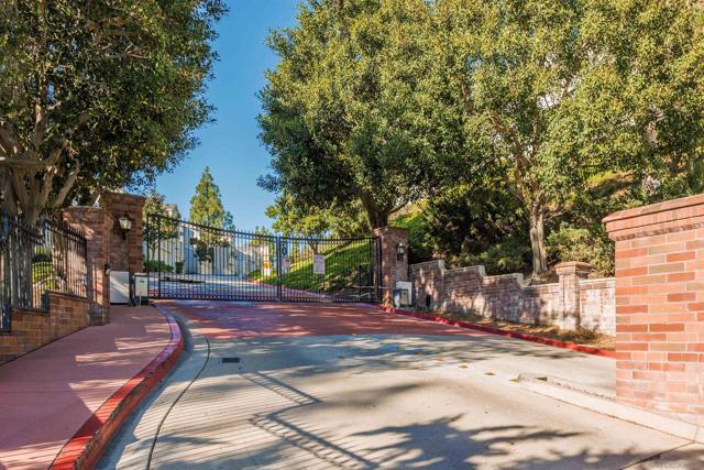 11061 Scripps Ranch, San Diego CA: https://media.crmls.org/mediaz/bab92ee6-f550-4a5b-a84d-1b9e57a2c88b.jpg