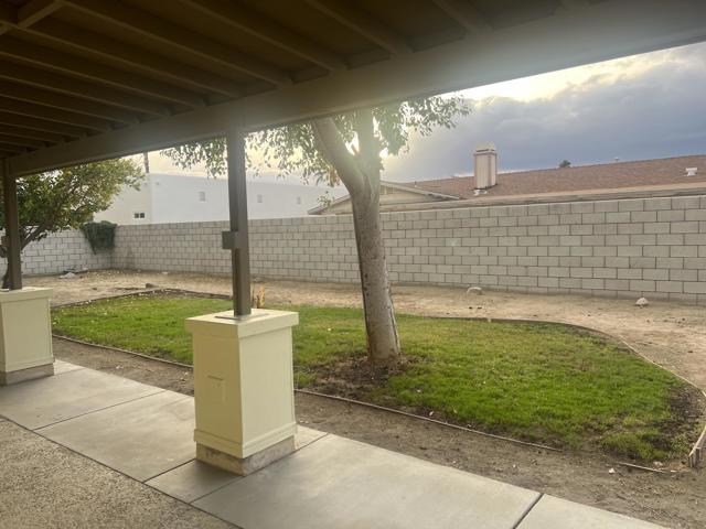 41745 Lima Hall Road, Bermuda Dunes CA: https://media.crmls.org/mediaz/bab943a9-147b-49d4-886c-a8d8d198933d.jpg