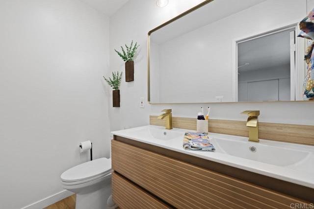972 Maria Way, Chula Vista CA: https://media.crmls.org/mediaz/bab96f66-5a20-41a4-b345-ea9050488ca0.jpg