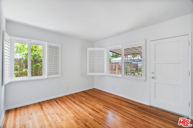 9620 Braddock Drive, Culver City CA: https://media.crmls.org/mediaz/bab9dc9d-0557-40c5-9dad-ab4aed0b5b1a.jpg