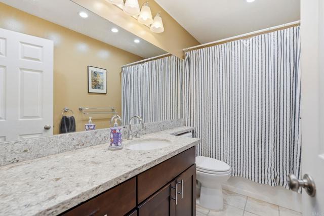Detail Gallery Image 28 of 39 For 3711 Balboa #B,  San Diego,  CA 92117 - 2 Beds | 2 Baths