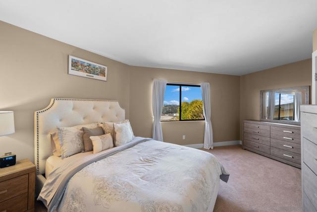 Image 24 of 55 For 5392 Wilshire Drive