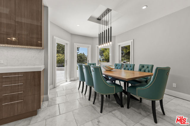 Drew Fenton | 3170 KINGS Court Los Angeles CA | MLS: 7365327 Drew Fenton | 3170 KINGS Court Los Angeles CA | MLS: 7365327