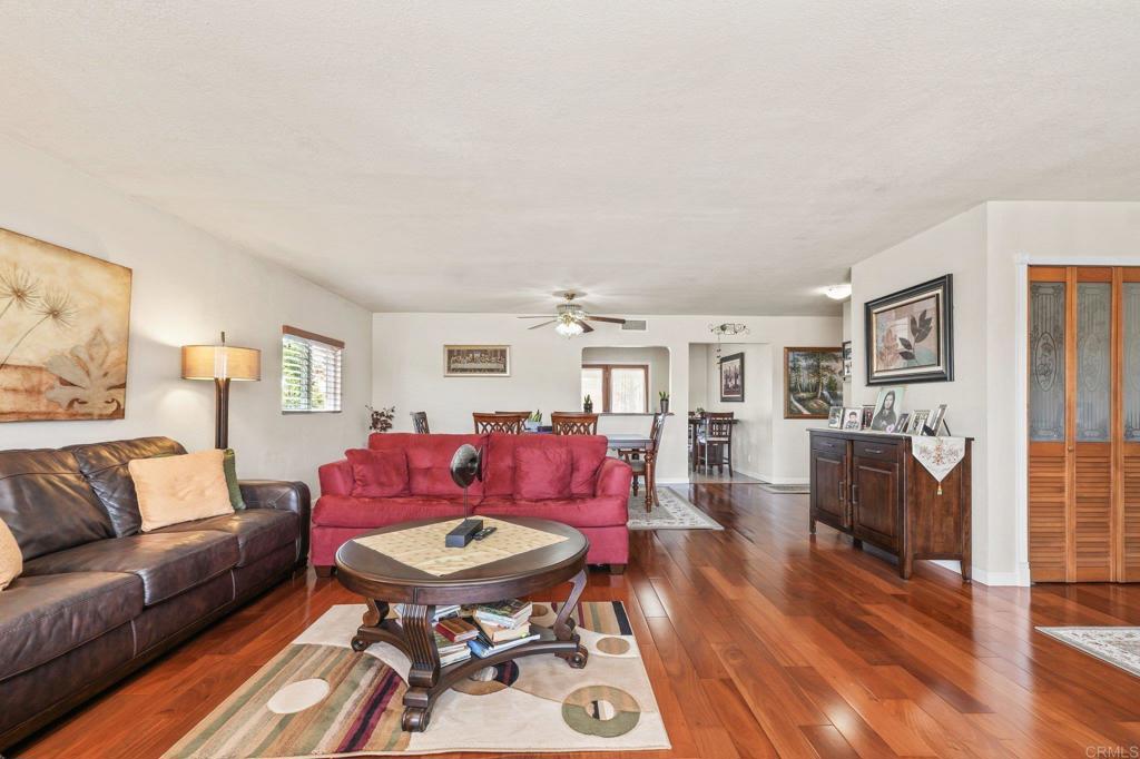 10436 Bedfont Circle - photo 6
