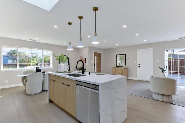 42948 Applewood Street, Fremont CA: https://media.crmls.org/mediaz/babd55eb-724f-43f8-8452-a5f925a4244e.jpg