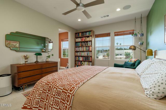 190 Chickasaw Street, Ventura CA: https://media.crmls.org/mediaz/babdf9ab-3fe8-4060-8cf2-6674ea90e49b.jpg