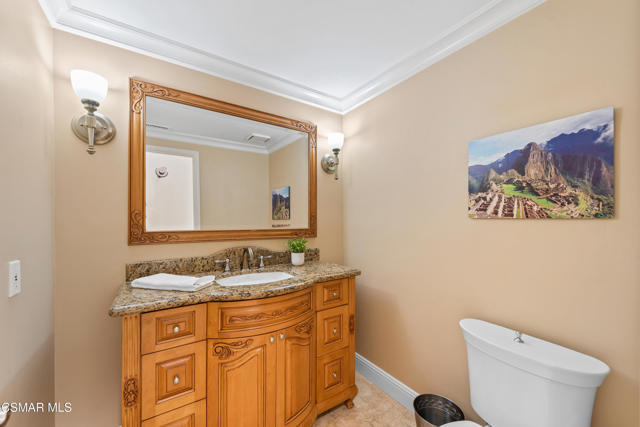 2445 Ranchgrove Drive, Westlake Village CA: https://media.crmls.org/mediaz/babe53ab-5bde-4be1-a517-8dce2c1a97eb.jpg