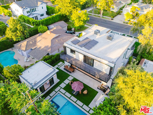 5141 Varna Avenue, Sherman Oaks CA: https://media.crmls.org/mediaz/bac19434-c98f-4f55-b53a-4a166faeb379.jpg