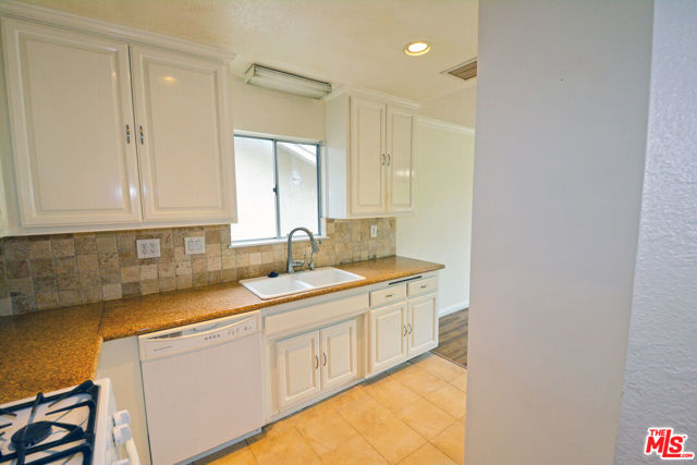 3630 2nd Avenue photo 13