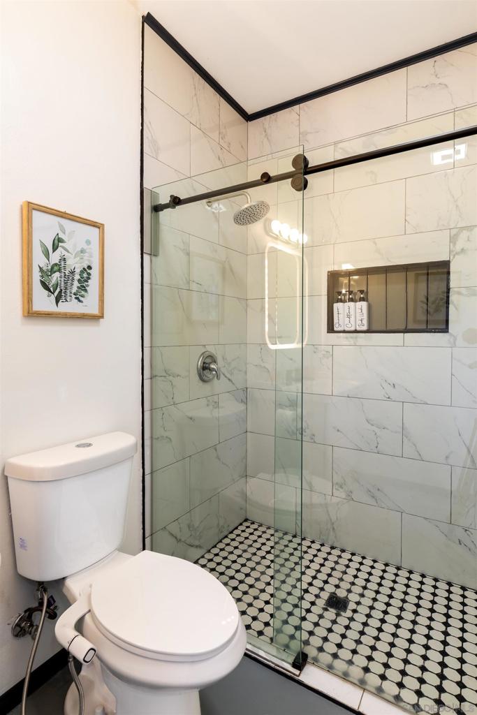 MLS #250043489SD image #32