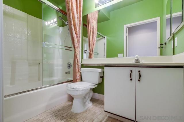12079 Tivoli Park Row, San Diego CA: https://media.crmls.org/mediaz/bac3684a-2526-4cd8-bdd1-d64f8a2a51f6.jpg