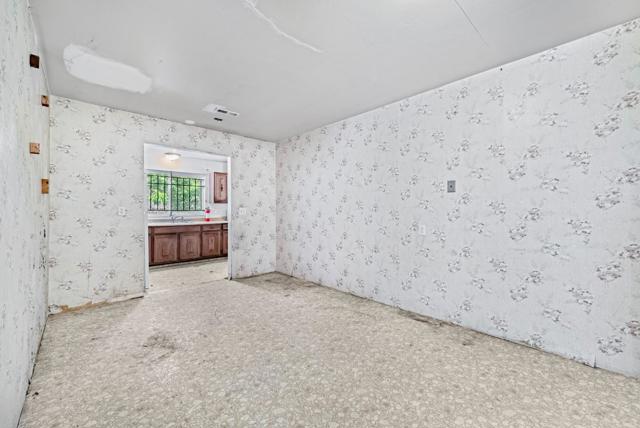 338 Copperfield Avenue, Hayward CA: https://media.crmls.org/mediaz/bac48f23-e4f8-4f7c-bb08-a948fae19fea.jpg