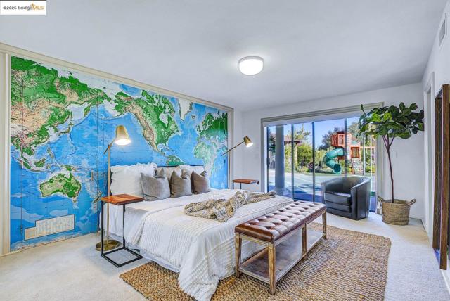 4146 Canyon Rd, Lafayette CA: https://media.crmls.org/mediaz/bac4d2fd-9e7b-4360-a642-47cf8fcac17d.jpg