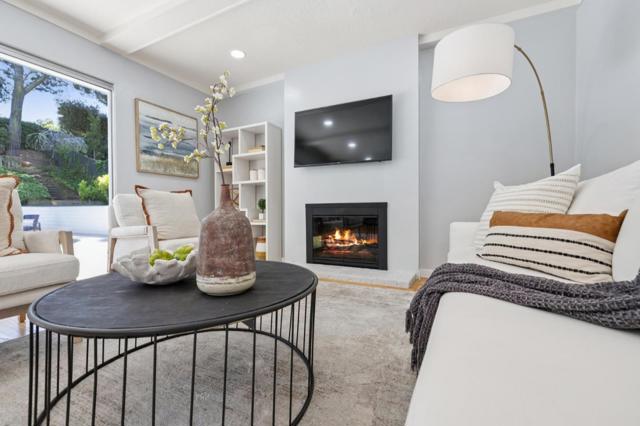 2985 Trousdale Drive, Burlingame CA: https://media.crmls.org/mediaz/bac6f551-b568-4272-a138-9f070b620617.jpg