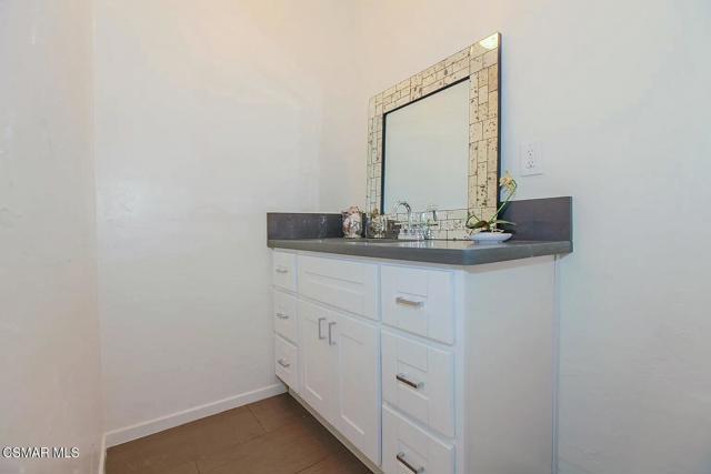5500 Blanco Avenue, Woodland Hills CA: https://media.crmls.org/mediaz/bac752b1-5b79-4ecb-851f-295702fac994.jpg