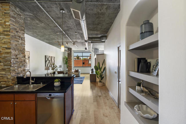 Detail Gallery Image 11 of 49 For 840 E Green St #217,  Pasadena,  CA 91101 - 2 Beds | 2 Baths