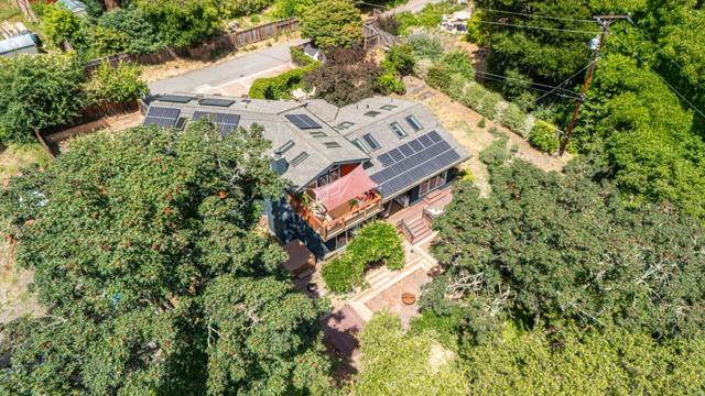 3714 Purling Brook, Soquel CA: https://media.crmls.org/mediaz/bac7ac60-3a22-44d0-89ee-a831f85d92ce.jpg