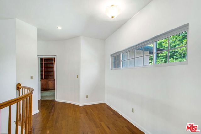 4521 Don Timoteo Drive, Los Angeles CA: https://media.crmls.org/mediaz/bac88728-67c2-4bbb-836a-930eb911e0ea.jpg