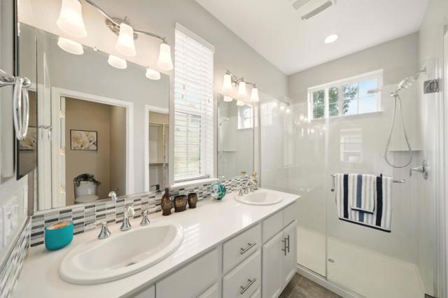 26540 Hayward Boulevard, Hayward CA: https://media.crmls.org/mediaz/bac8880c-d94c-494d-ab96-dd647dcd206c.jpg