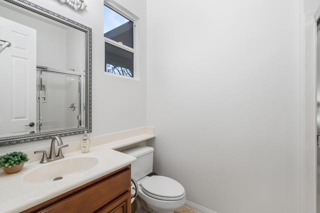 60612 Lace Leaf Court, La Quinta CA: https://media.crmls.org/mediaz/bacb26ff-3f00-4979-bb3f-7a91b91bc094.jpg