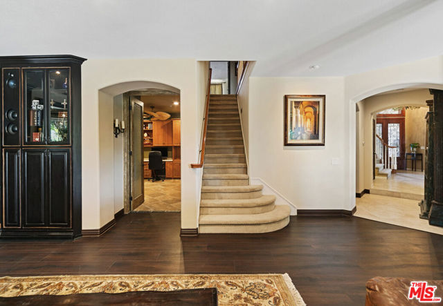 24822 Wooded Vista, West Hills CA: https://media.crmls.org/mediaz/bacd0708-4c98-4362-8550-b6de161dc6a2.jpg
