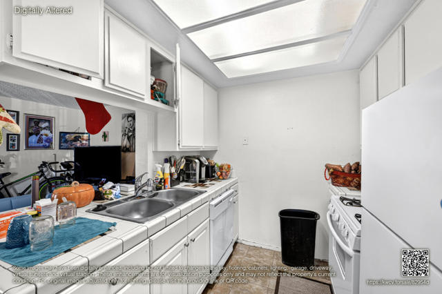 Image 18 of 23 For 48354 Stewart Drive K2