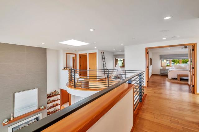 616 Bayview Drive, Aptos CA: https://media.crmls.org/mediaz/bace486c-76e9-4e01-8b17-dd10fa6a4607.jpg