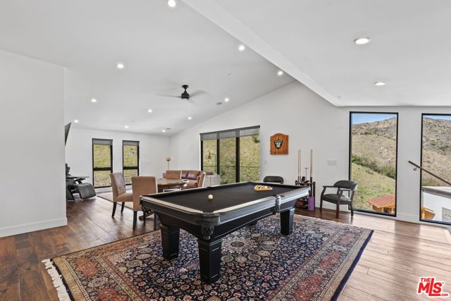 31830 Lobo Canyon, Agoura Hills CA: https://media.crmls.org/mediaz/bace535f-9ccd-435d-a00e-f937edb9c8f4.jpg