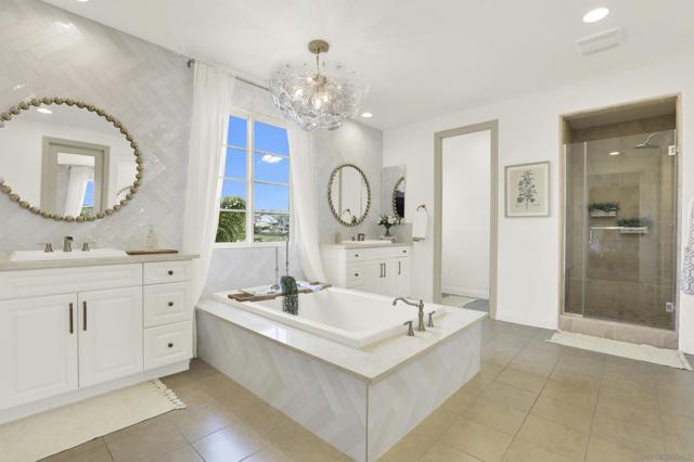 8366 The Landing Way, San Diego CA: https://media.crmls.org/mediaz/bace58a5-3774-4f57-8ca7-0af6d1a00d51.jpg