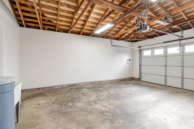 3574 Wellesley Court, Mountain View CA: https://media.crmls.org/mediaz/bacf3ada-17d1-497a-b105-cb82737569cb.jpg