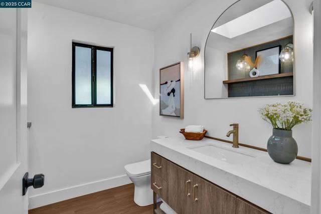 5505 Old School Rd, Pleasanton CA: https://media.crmls.org/mediaz/bacf8dec-4c19-4ff4-bb21-a82a0bba1533.jpg
