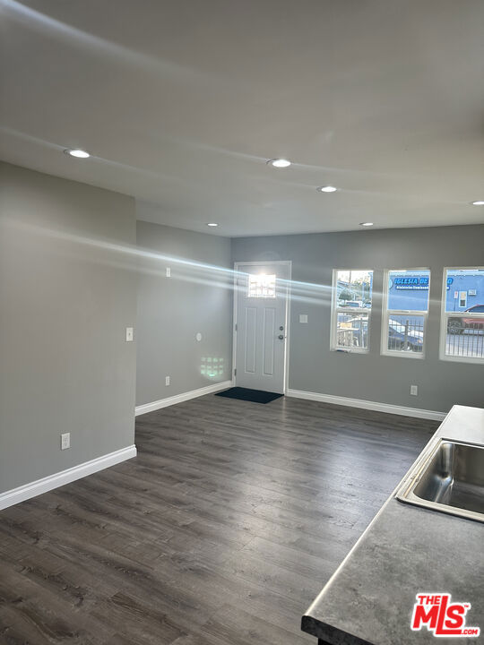 1551 W 55th Street, Los Angeles CA: https://media.crmls.org/mediaz/bacfc0b4-19da-484d-9761-4696f86db4a2.jpg