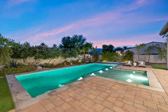 81350 Merv Griffin Way, La Quinta CA: https://media.crmls.org/mediaz/bad1820c-1cc2-4b50-87a0-a5f4a7b0e582.jpg
