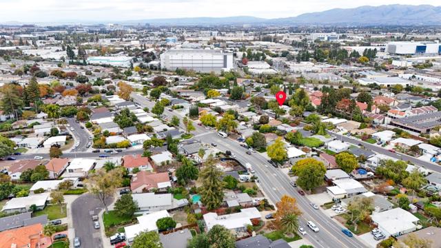 2035 Jackson Street, Santa Clara CA: https://media.crmls.org/mediaz/bad1a761-a40e-4bab-ba86-360f07bb0c93.jpg